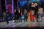 Priyanka Chopra, Ram Charan Teja on the sets of Jhalak Dikhla Jaa 6 on 20th Aug 2013 (233).JPG